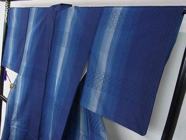 平和屋本店●超希少 日本工芸会正会員 秋山眞和 綾の手紬 手織 本藍染 花織 逸品 CZAA0039s4