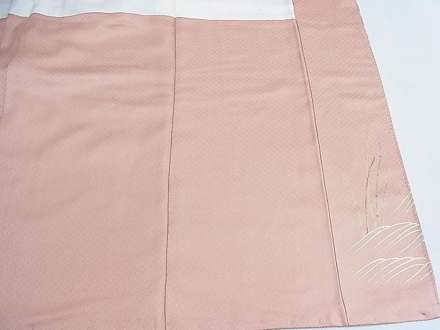 ［4340］色留袖 美品 金彩 ガード加工済 一つ紋 五三桐 正絹 着物 袷 4340］色留袖 美品 金彩 ガード加工済 一つ紋 五三桐 正絹 着物 袷