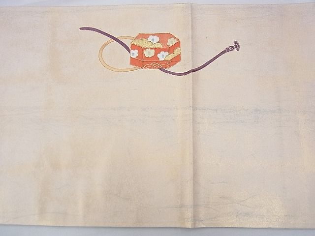 平和屋着物◎太鼓柄袋帯 駒刺繍 貝桶花文 金糸 逸品 BAAE9106ph