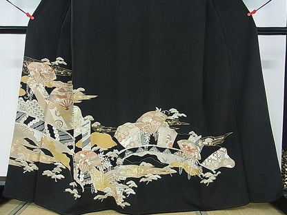 平和屋着物■豪華黒留袖　駒刺繍　扇面風景花文　金彩　逸品　DAAD4357we