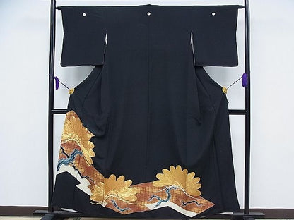 平和屋着物■豪華黒留袖　駒刺繍　枝松文　金彩　逸品　CAAD5273nb