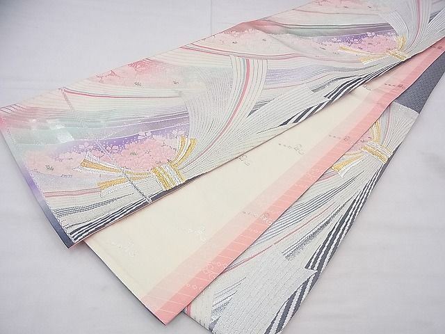 平和屋着物◎六通柄袋帯 唐織 束ね熨斗舞花文 金銀糸 逸品