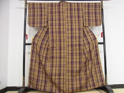 平和屋本店●極上　浦野理一　経節紬　アンサンブル　格子　着丈163cm　裄丈67.5cm　正絹　逸品　4kk0007