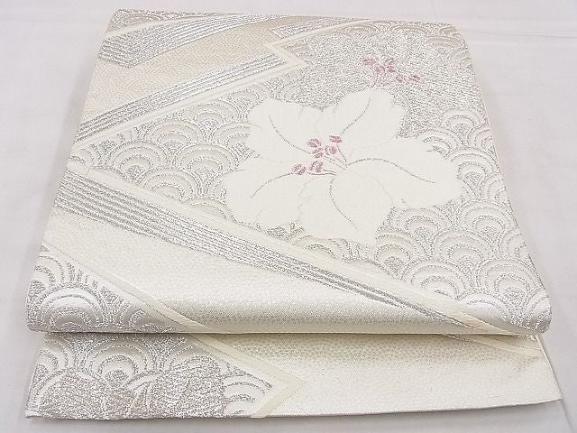 平和屋着物◎六通柄袋帯 唐織 松皮菱青海波桜文 銀糸 逸品 BAAG0026if
