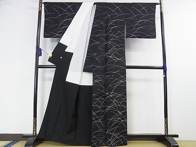 平和屋本店●極上 石川県指定無形文化財 牛首紬 白山工房 手織り 訪問着 駒刺繍 露芝 黒地 逸品 DZAA1448kh5
