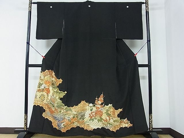 平和屋着物■豪華黒留袖　駒刺繍　雲取り花車文　金彩　逸品　DAAG1090we