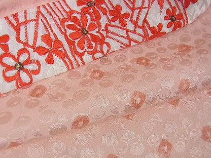 平和屋本店■極上　創業460年・千總　七五三　女の子　7歳　祝着・襦袢(無双仕立て・半衿刺繍)　楽器　花毬文　金彩　逸品　DZAA1741kh4