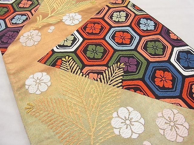 平和屋着物◎六通柄袋帯　唐織　若松亀甲文　黒地　金糸　引箔　逸品　BAAI1182sa
