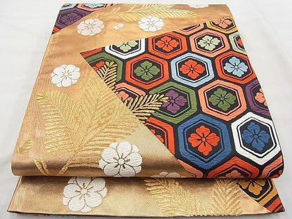 平和屋着物◎六通柄袋帯　唐織　若松亀甲文　黒地　金糸　引箔　逸品　BAAI1182sa