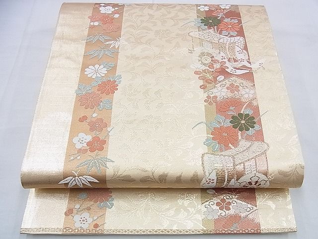 平和屋着物◎六通柄袋帯　唐織　御所車花間道　金糸　逸品　BAAH4683th