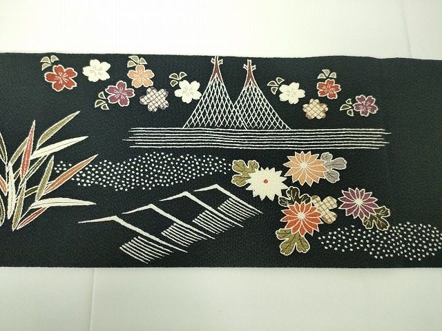 平和屋本店●極上　九寸名古屋帯　刺繍　友禅　網干　水辺吉祥風景　黒地　鬼しぼ縮緬　金糸　逸品　未使用　DZAA1901kh4