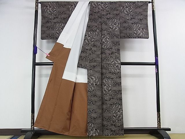 平和屋本店●極上　本場大島紬　十八算　12マルキ　泥染　飛鳥文　伊村絹織物謹製　証紙付き　逸品　DZAA0224kh4