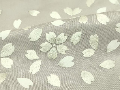 平和屋本店●極上 訪問着 本場大島紬地 総刺繍 蘇州刺繍 舞桜 尾峨佐染繍 上村絹織物謹製 証紙付き 逸品 CZAA0851s4