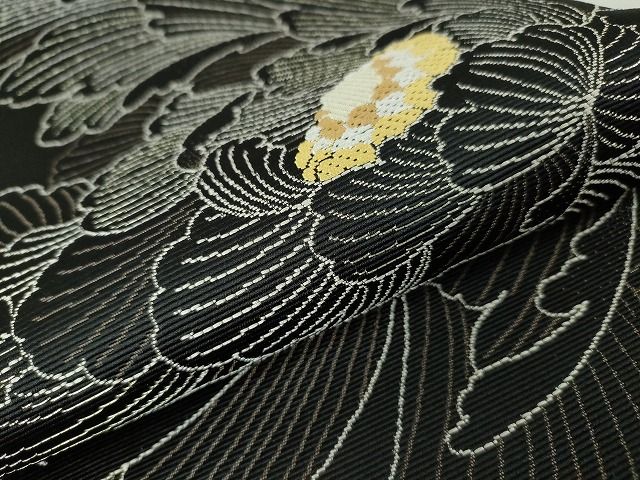 平和屋本店●極上 本場筑前博多織 六通柄袋帯 牡丹 黒地 金糸 逸品 DZAA2081kh4