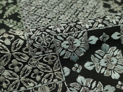 平和屋本店●極上　本場縞大島紬　総刺繍　伽羅沙羅紗　岡江織物謹製　証紙付き　逸品　CZAA0961s4