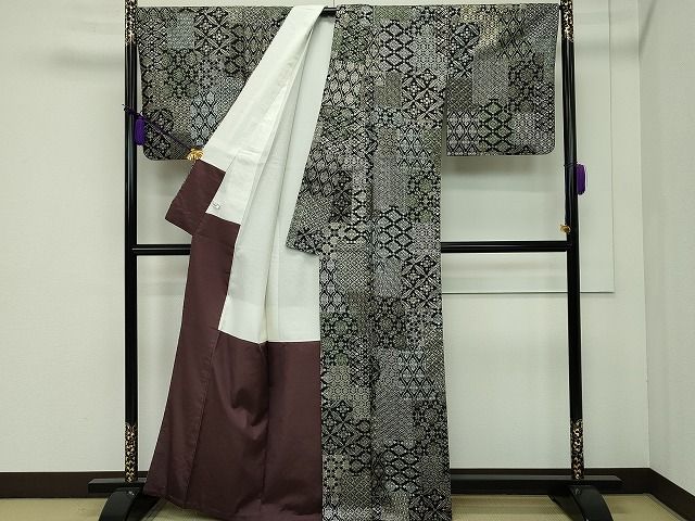 平和屋本店●極上　本場縞大島紬　総刺繍　伽羅沙羅紗　岡江織物謹製　証紙付き　逸品　CZAA0961s4