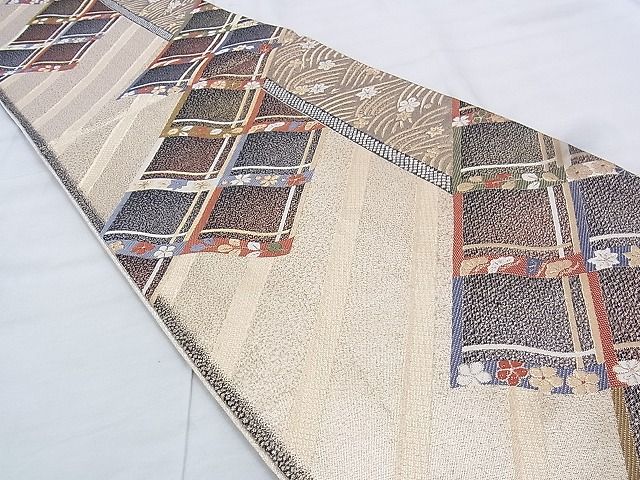 平和屋着物◎佐賀錦　六通柄袋帯　瓦取草花文　金糸　逸品　BAAK0418if