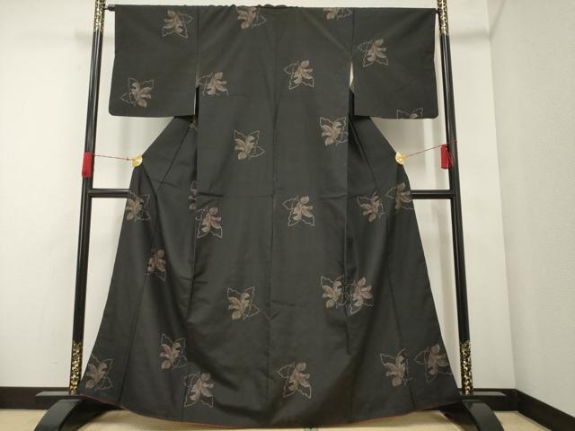 平和屋着物●上質な紬 葉文 黒地 正絹 逸品 AAAO0328ck