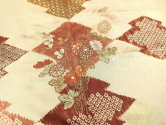 平和屋着物□訪問着 駒刺繍 絞り 松皮菱花文 金彩 正絹