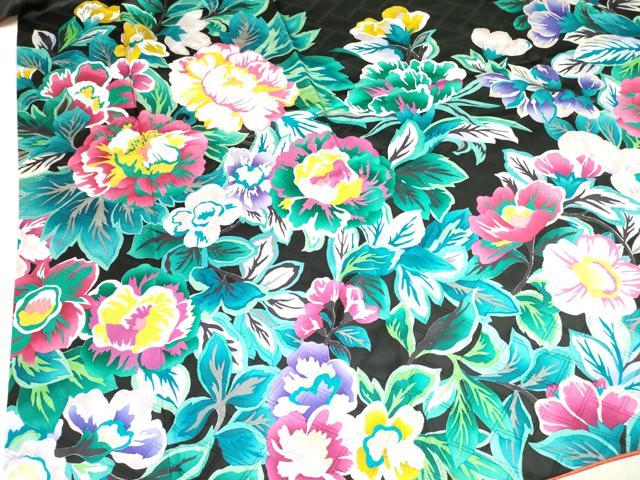平和屋着物●豪華振袖 草花文 黒地 金彩 正絹 逸品 DAAR0318yyy
