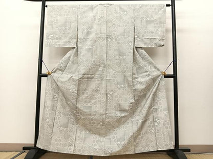 平和屋着物▽本場大島紬 単衣 白大島 9マルキ 色紙重ね花文 正絹 逸品 BAAS8027yc