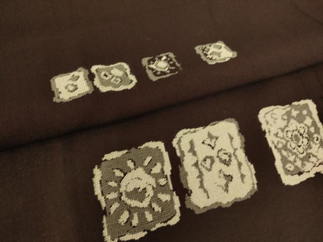 平和屋着物▽道行コート　スリーシーズン　春夏秋　塵除け　正倉院横段花文　黒紅色　ロング丈　正絹　逸品　DAAS0109az
