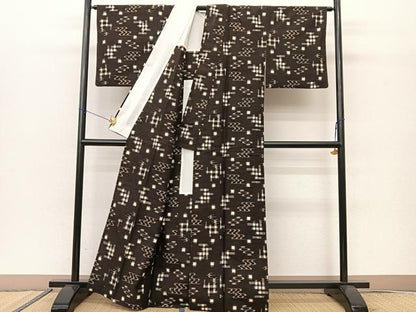 平和屋着物▽国指定重要無形文化財　本場久米島紬　手織　単衣　琉球絣文様　正絹　逸品　BAAS8136yc
