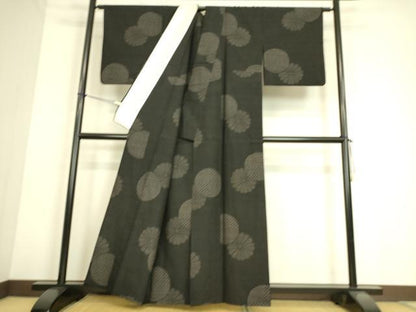 平和屋着物▽結城紬 単衣 菊文 100亀甲 飛び亀甲柄 正絹 逸品 DAAS0142az