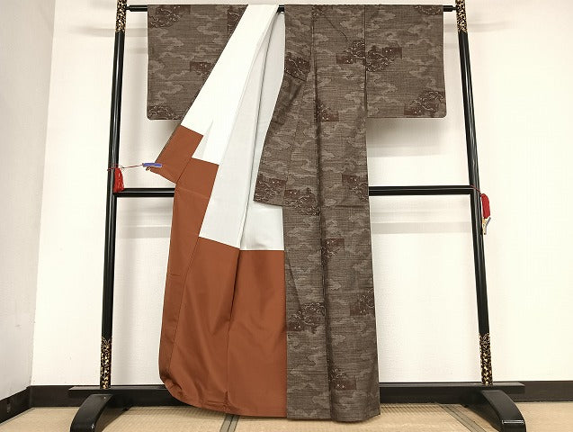 平和屋着物●本場大島紬 ９マルキ 色紙人物文 正絹 逸品 AAAU4201np
