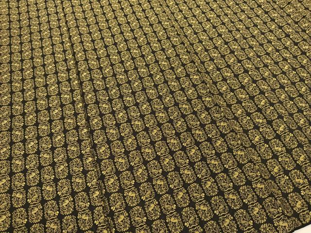 平和屋着物●上質なお召 黄金糸 色紙兎花文 黒地 正絹 逸品 BAAT0841yc
