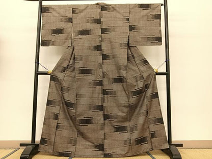 平和屋着物●本場大島紬　泥染め　割り込み絣　エ霞横段文　木邑大島紬織物謹製　証紙付き　正絹　逸品　BAAT0868yc