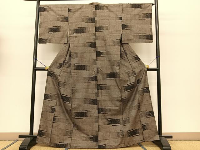 平和屋着物●本場大島紬　泥染め　割り込み絣　エ霞横段文　木邑大島紬織物謹製　証紙付き　正絹　逸品　BAAT0868yc