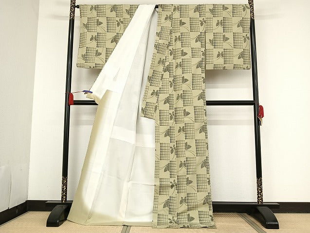 平和屋着物●上質な紬 舞蝶市松 正絹 逸品 AAAU4290np