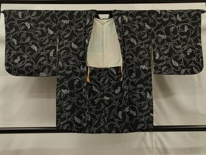 平和屋着物＃羽織　絞り　葡萄唐草文　黒地　正絹　逸品　CAAR9106id
