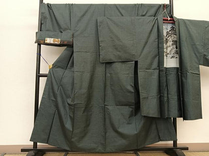 平和屋着物●男性　本場大島紬　アンサンブル　長羽織　100亀甲　総詰め　羽裏：富士　証紙付き　キングサイズ　正絹　逸品　BAAT0928yc