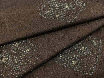 平和屋着物●本場結城紬　重要無形文化財　絣文様　やまと金ラベル　正絹　逸品　BAAT0958yc
