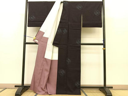 平和屋着物●本場結城紬　重要無形文化財　絣文様　やまと金ラベル　正絹　逸品　BAAT0958yc