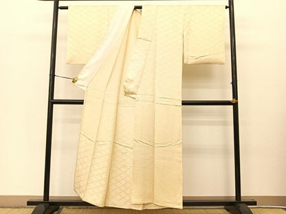 平和屋着物▽上質な色無地 単衣 入子菱地紋 鳥の子色 正絹 逸品 BAAT9113yc