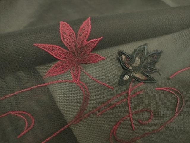 平和屋着物▽羽織 スリーシーズン 春夏秋 塵除け 総刺繍 紗 竜田川文 黒地 正絹 逸品 DAAT9014az