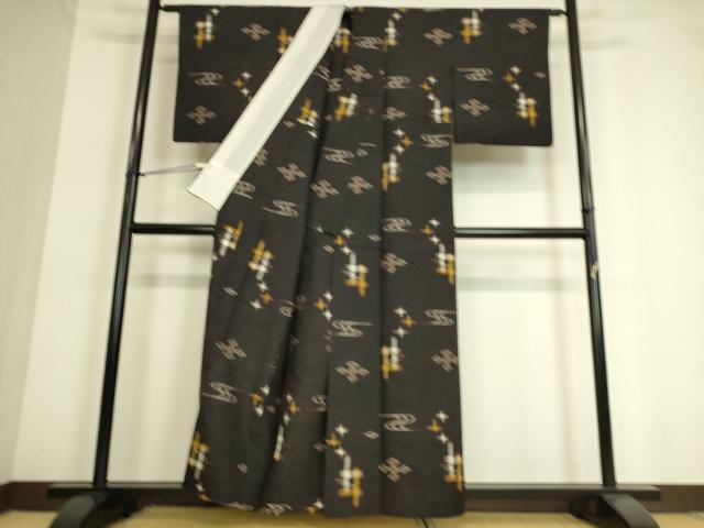 平和屋着物▽上質な紬 単衣 琉球絣文様 正絹 逸品 DAAT9143az