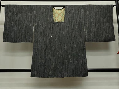 平和屋着物∞道行コート よろけ縞 黒地 正絹 逸品 CAAT5832id