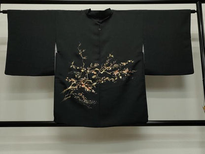 平和屋着物∞羽織 手描き 枝花文 黒地 金銀彩 正絹 逸品 CAAT5837id
