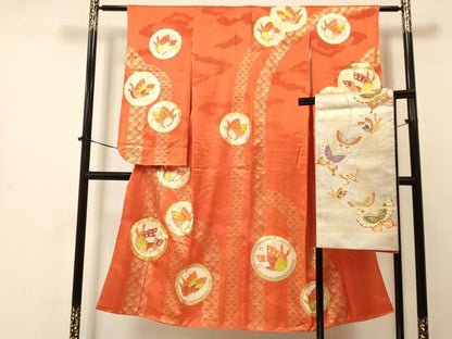 平和屋着物∵女の子 十三参り 子供 祝着・袋帯セット 駒刺繍 舞蝶丸文 金彩 逸品 DAAS9087ma