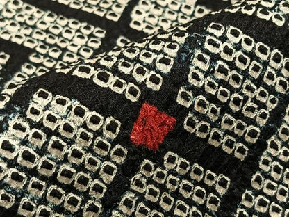 平和屋着物＃羽織　総絞り　幾何学文様　黒地　正絹　逸品　CAAV5640id