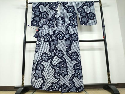 平和屋着物∴夏物 浴衣 有松鳴海絞り 舞花文 綿 逸品 DAAV4143ud