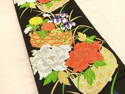 平和屋着物◎六通柄袋帯　唐織　花籠文　黒地　金銀糸　正絹　逸品　BAAU1898hv
