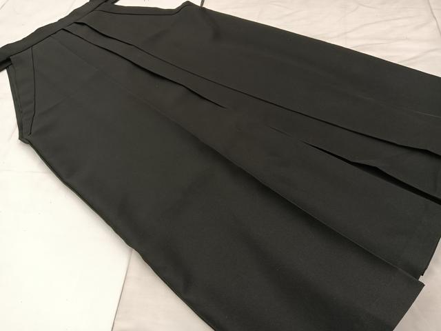 平和屋着物●女性　行灯袴　総刺繍　枝垂れ桜　ラインストーン　黒地　金糸　逸品　BAAU4357mz