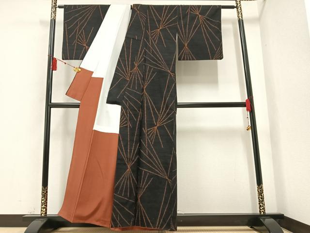 平和屋着物●上質な紬 幾何学文様 黒地 正絹 逸品 AAAZ0582ph