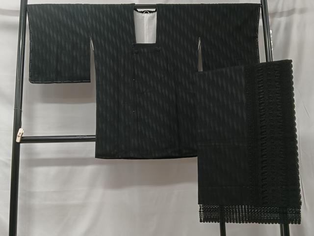 平和屋着物＃道行コート　立涌地紋　黒地　ショール付き　ロング丈　正絹　逸品　未使用　CAAV5918id