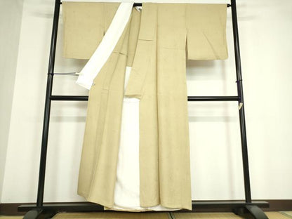 平和屋着物▽上質な色無地　単衣　舞花地紋　練色　正絹　逸品　DAAV5358az
